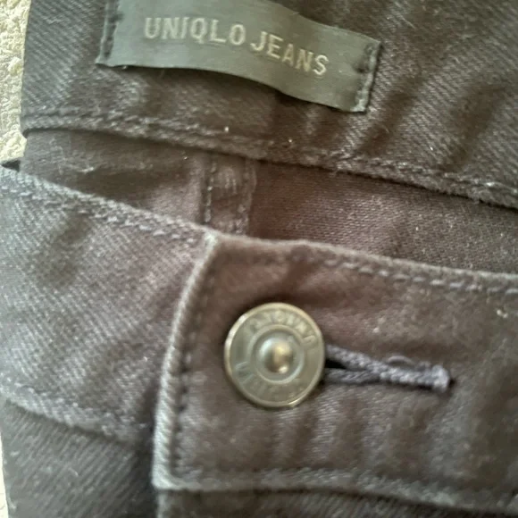Uniqlo Slim Straight Low Black Men's Jeans - Picture 2 of 6